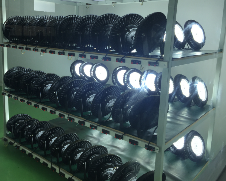 LED 200W UFO Highbays
